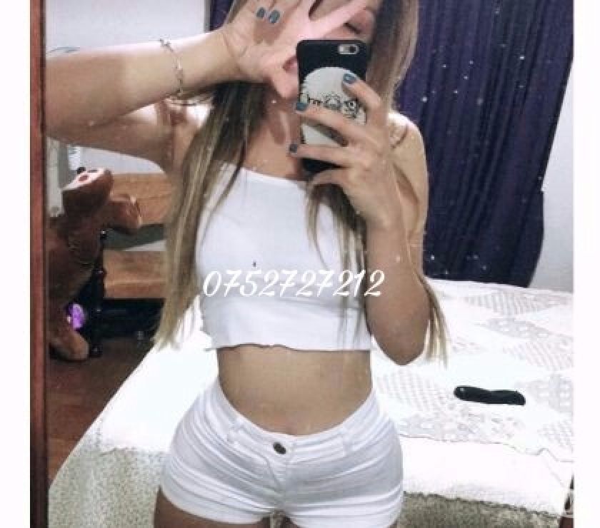 Blonde expérimenté pour massage